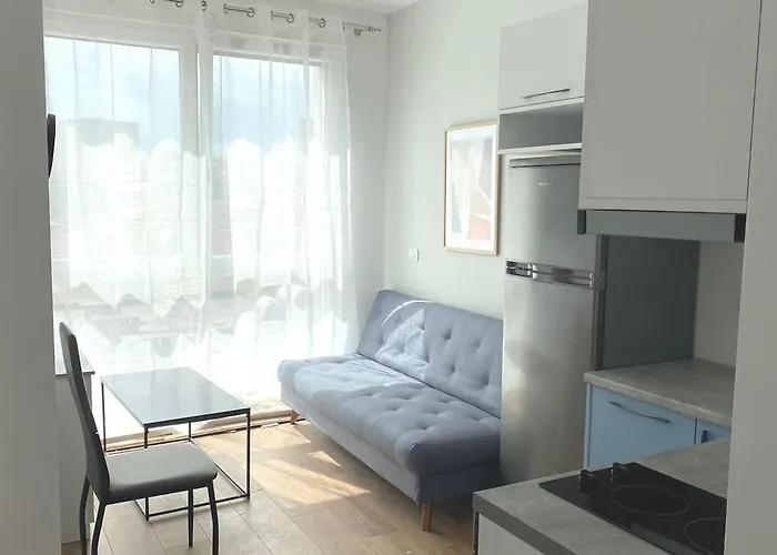 Апартаменты 1 Bedroom Just 10 Min Center